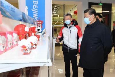 总书记“格外关注”的这方舞台，为世界注入温暖与希望