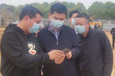 不打招呼 市委书记刘传钢突击检查