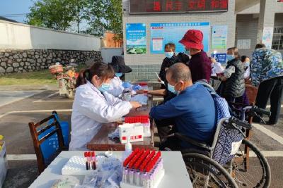 【宣传阐释社会主义核心价值观】玉阳街道坳口村开展老年人免费体检