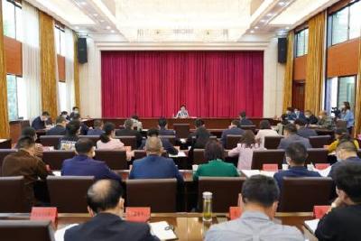 反向论证 排查漏洞 模拟推演 细化措施 当阳安排部署近期疫情防控工作