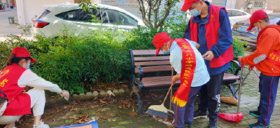 【我们的节日·劳动节】北门小学开展“小手拉大手 共创文明城”活动