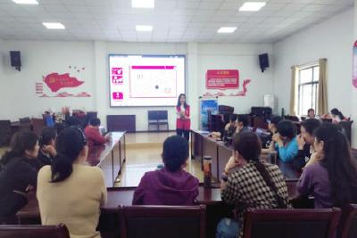 市聚爱社会工作服务中心开展“文明餐桌之筷乐用餐”志愿服务活动