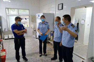 市市场监管局对当阳高考考点开展食品安全督导工作