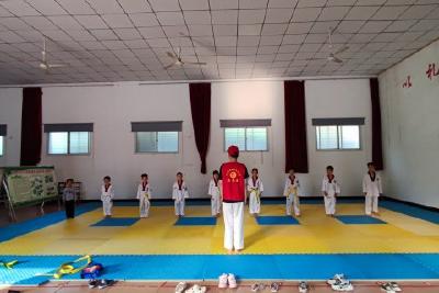 【宣传阐释社会主义核心价值观】王店镇新时代文明实践所开展体育健身小课堂活动