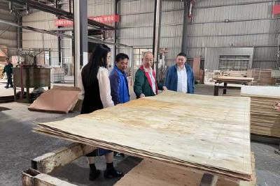 【精神文明创建活动宣传阐释·文明实践】志愿服务进企业 工会政策送上门