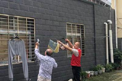 【筑堡工程】共享衣架暖人心