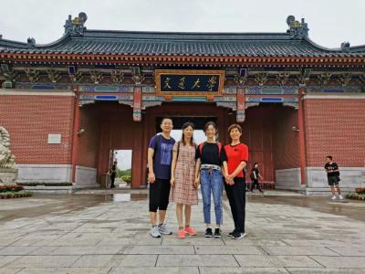 宜昌最美家庭·朱伟家庭：和女儿一起快乐成长