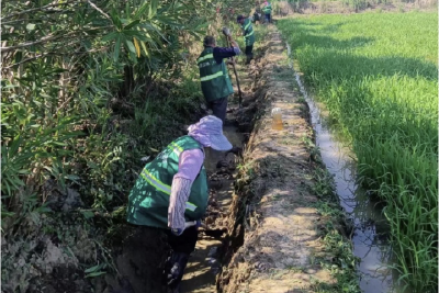 【下基层、察民情、解民忧、暖民心】市住建局：群众身边无小事  疏通沟渠暖人心