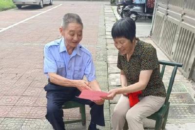 杨万德：七旬老翁 争当”信义“市民