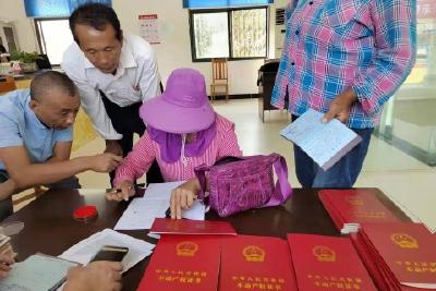 【下基层、察民情、解民忧、暖民心】市自然资源和规划局：多措并举加快农房确权发证