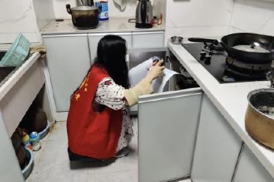 燃气安全细排查 凝心聚力保平安