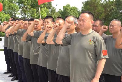 铁血军魂颂党恩 感悟初心展担当