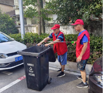 市信访局开展“十不见”整治活动