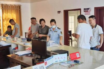 【下基层、察民情、解民忧、暖民心】“零跑腿”服务 保持市场主体新增活力