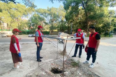 市民政局：疏通下水道 为民办实事