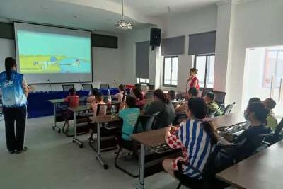 子龙路社区新时代文明实践站线上线下同步开展暑期安全知识科普活动