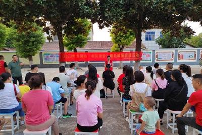  【理论宣讲“六进”·进农村】 坝陵街道群力村线上线下开展理论宣讲学习