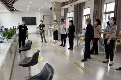 玉泉街道人大工委开展优化营商环境专题调研