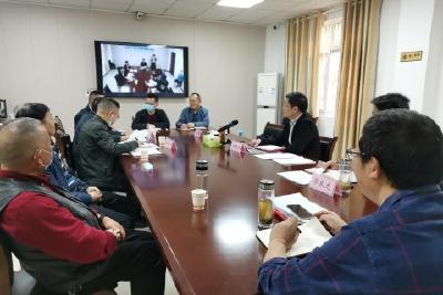 市委书记刘传钢接待来访群众