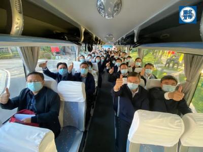 湖北省出席党的二十大代表赴京