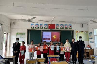 有“典”不一样的法治宣传课