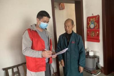 当阳邮政管理局开展“创城入户零距离  文明宣传入民心”志愿服务活动