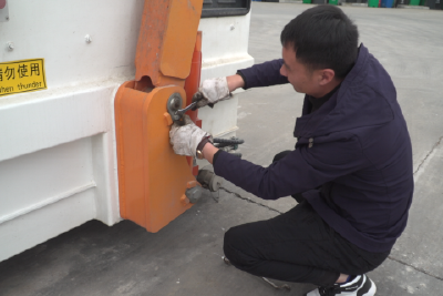 【宣传阐释社会主义核心价值观】扈清林：宁愿一人脏 换来万家净