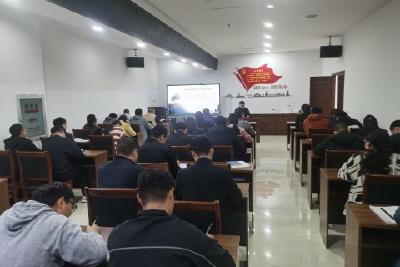 市招商局开展包联路段创城知识专题培训