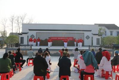 两河镇新时代文明实践所（站）线上线下同步开展文艺汇演