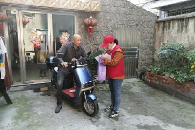 市检验检测中心开展文明养犬宣传