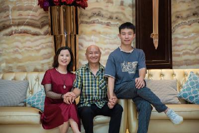 【宜昌文明家庭·王东林家庭】小家传大爱