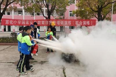 当阳：全国中小学生安全教育日 千余名师生共学消防知识