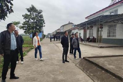 【宣传阐释精神文明创建活动·文明创建】 两河镇：创建文明村镇 我们在行动