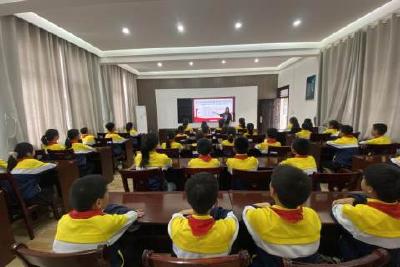 当阳桥小学开展规范守则教育实践活动