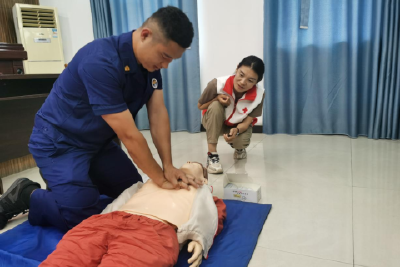 应急救护培训进消防