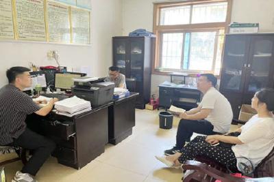 市民政局督导检查乡村振兴专项治理暨社会救助领域综合治理工作