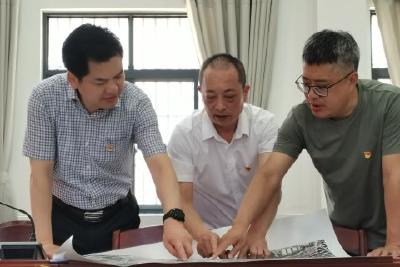 刘传钢深入镇（街道）进行现场办公 开展实地调研