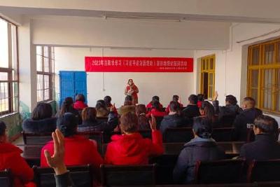 草埠湖镇新时代文明实践所（站）线上线下开展理论宣讲活动