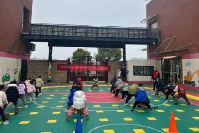 香榭里社区开展“我运动 我健康 我快乐”篮球健身活动