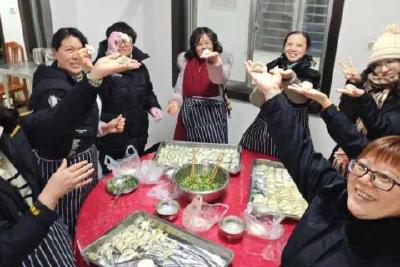 【我们的节日•春节】市市场监管局开展包福饺迎新春活动