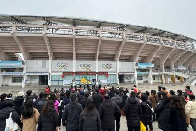 “2024当阳市‘龙腾虎跃 春满义城’广场舞大赛”活力开赛