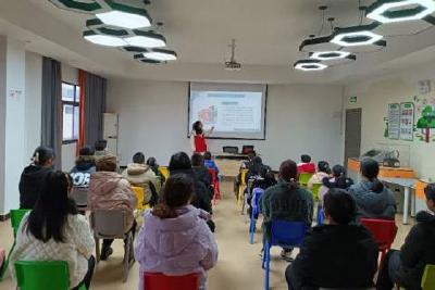 东门楼社区新时代文明实践站开展“学习好家风 传承好家训”市民教育活动