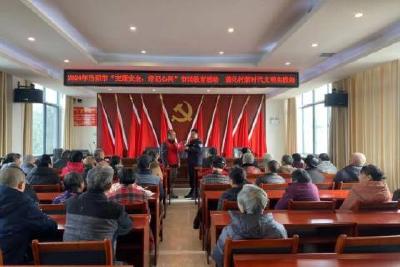 交通宣教进村庄，共话安全“零距离”