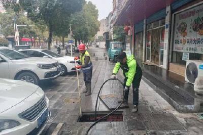 管道堵塞排污难 市政出手解民烦