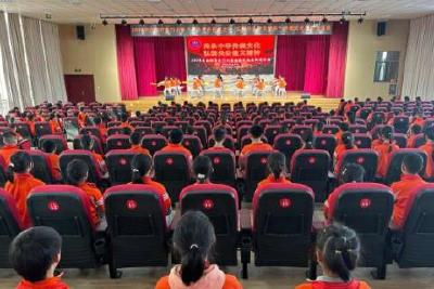 东门小学开展“传承中华传统文化 弘扬关公信义精神”主题活动