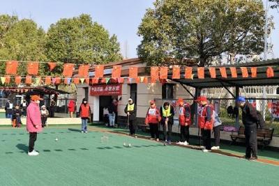 东门楼社区新时代文明实践站开展“美在夕阳红 乐在门球场”门球比赛