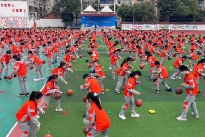 打造特色体育课后服务 助力提升学生体质
