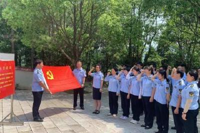 半月、庙前等4个市场监管所联合开展支部主题党日