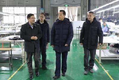李兴兵调研企业发展和项目建设