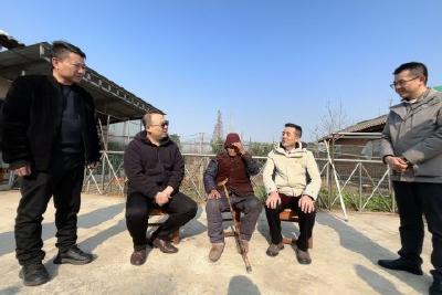 当阳市在宜流动党员党委到庆丰岗村开展走访慰问